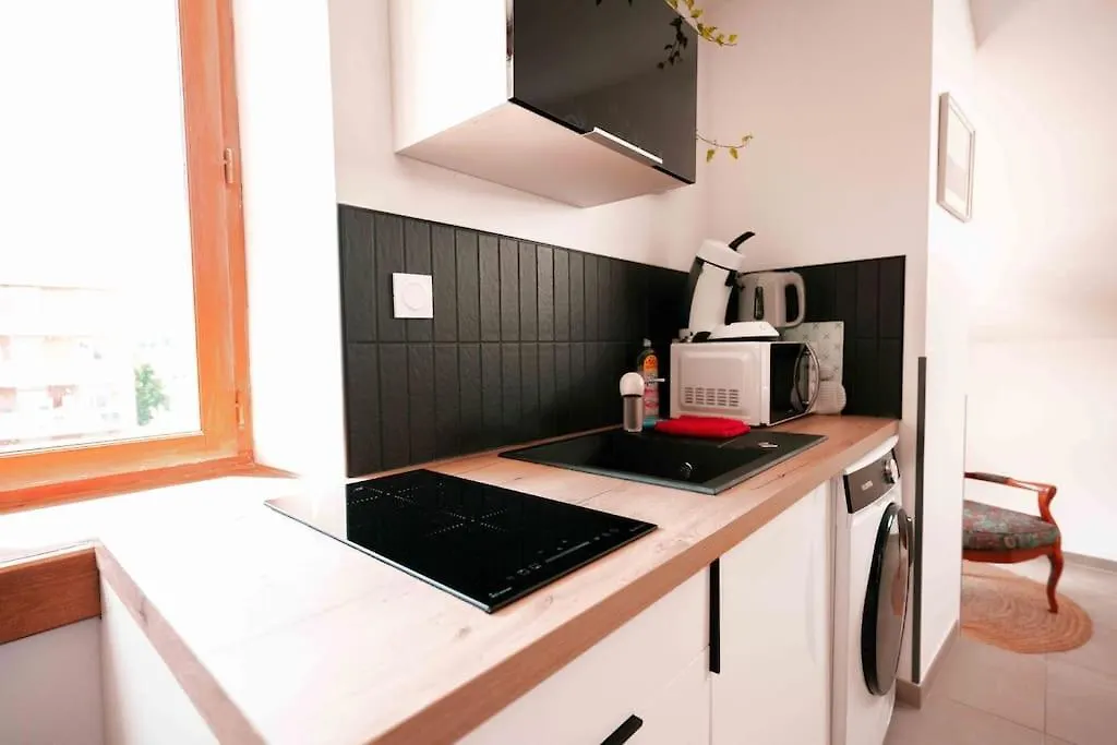 Studio 7 Au Coeur De La Ville Avec Parking Aix-les-Bains 0*,